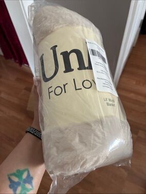 Unhide For Love Lil' Marshmallow Faux Fur Throw - Cream/Taupe